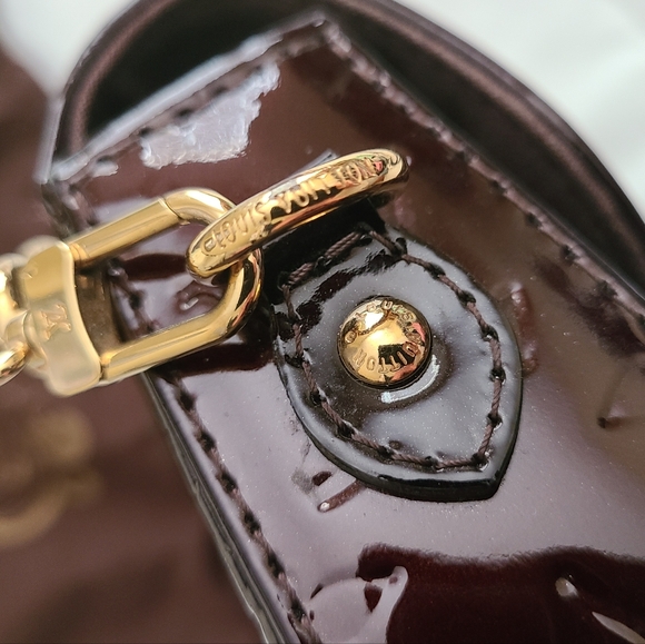 Louis Vuitton Authentic Rodeo Drive Amarante Vernis Bag - Picture 6 of 16